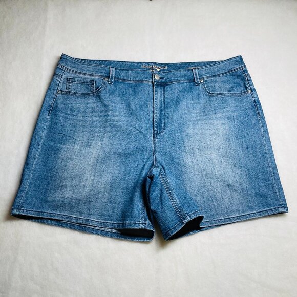 Melissa McCarthy Seven7 Womens Denim Blue Everyday Wear Girlfriend Shorts Sz 28W - Picture 1 of 12